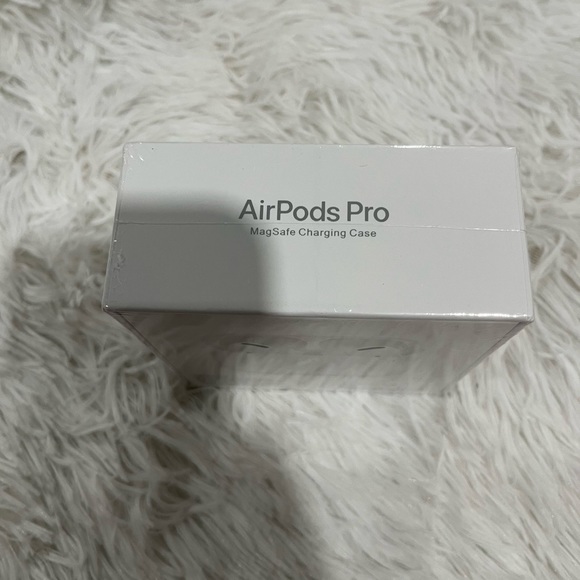 Apple AirPod Pro - Picture 3 of 6